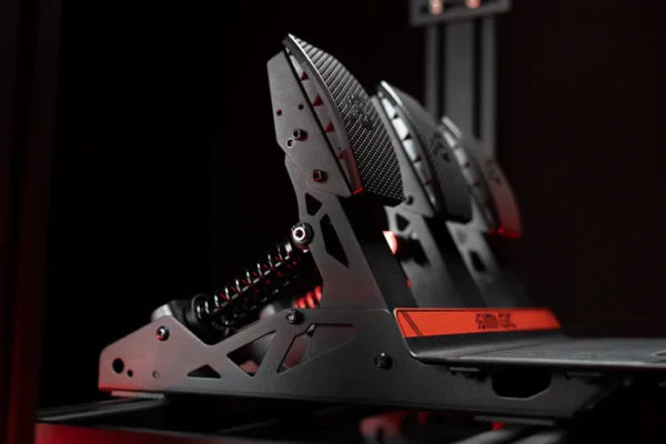 P700-C-Pedal-scene-2 Simagic P700